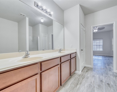 6934 Orchid Street - Photo Thumbnail 6