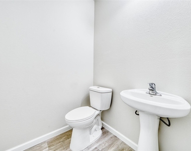 6934 Orchid Street - Photo Thumbnail 11