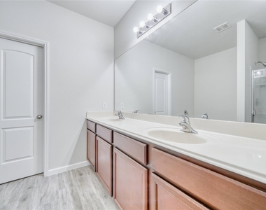 6934 Orchid Street - Photo Thumbnail 8