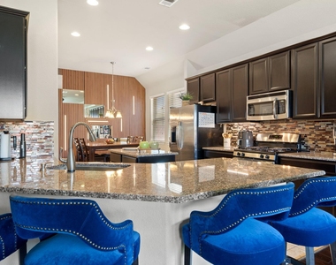 9131 Basin Ridge Lane - Photo Thumbnail 5
