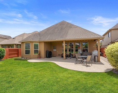 9131 Basin Ridge Lane - Photo Thumbnail 14