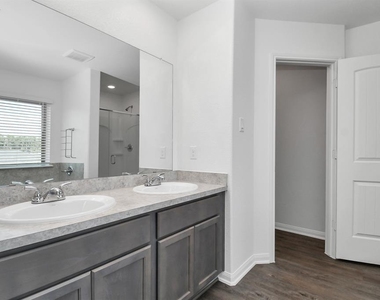 11028 Patriot Court - Photo Thumbnail 29