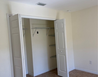 1117 Sw 8th Place - Photo Thumbnail 15