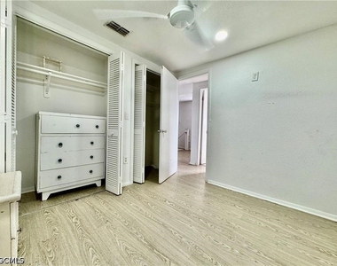 7123 Shannon Boulevard - Photo Thumbnail 22