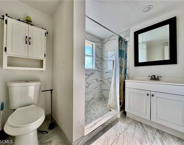 7123 Shannon Boulevard - Photo Thumbnail 21