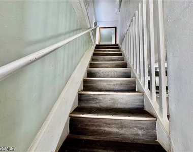 7123 Shannon Boulevard - Photo Thumbnail 13
