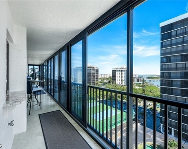 26235 Hickory Boulevard - Photo Thumbnail 26