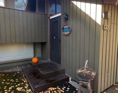 9 Murray Hill Road South - Photo Thumbnail 33
