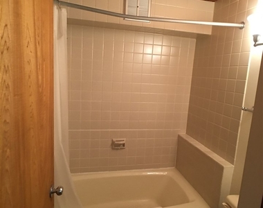 9 Murray Hill Road South - Photo Thumbnail 37