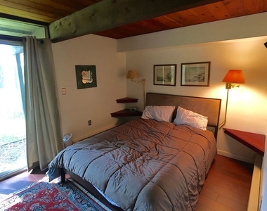 9 Murray Hill Road South - Photo Thumbnail 12