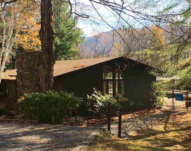 9 Murray Hill Road South - Photo Thumbnail 23