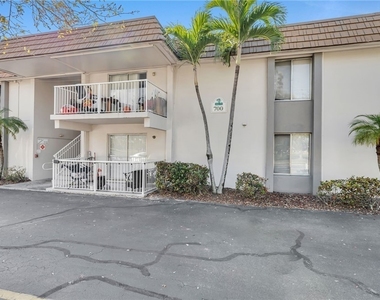 1830 Maravilla Avenue - Photo Thumbnail 26