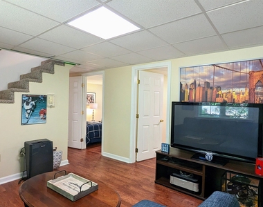 52 Crestview - Photo Thumbnail 26