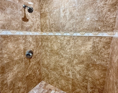 2209 Ne 9th Avenue - Photo Thumbnail 27
