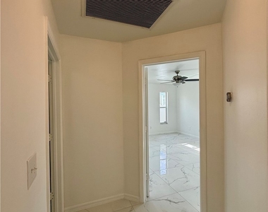 2209 Ne 9th Avenue - Photo Thumbnail 21