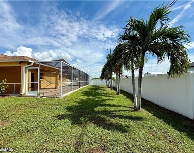 2209 Ne 9th Avenue - Photo Thumbnail 37