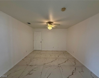2209 Ne 9th Avenue - Photo Thumbnail 11