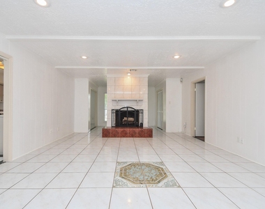 7714 Eichler Drive - Photo Thumbnail 9