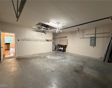 1466 Argyle Drive - Photo Thumbnail 34