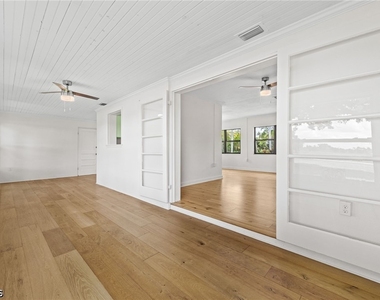 1442 Olmeda Way - Photo Thumbnail 16