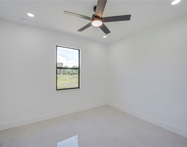 3500 33rd Street Sw - Photo Thumbnail 18