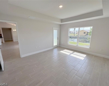 410 Se 1st Terrace - Photo Thumbnail 25