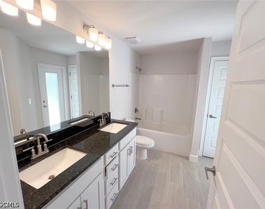 410 Se 1st Terrace - Photo Thumbnail 21