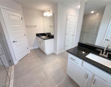 410 Se 1st Terrace - Photo Thumbnail 9