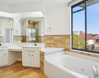 1725 Enterprise Avenue - Photo Thumbnail 15