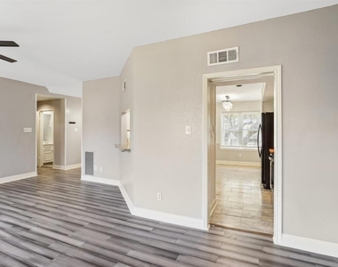 1725 Enterprise Avenue - Photo Thumbnail 7