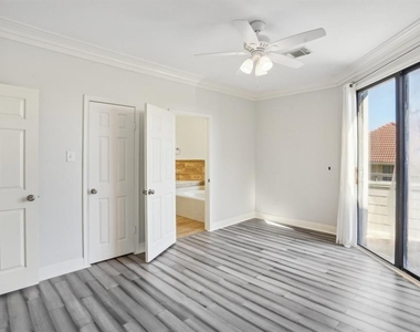 1725 Enterprise Avenue - Photo Thumbnail 12