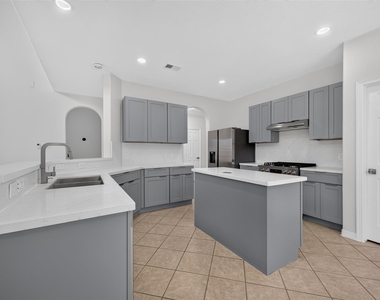 24542 Bella Veneza Drive - Photo Thumbnail 11