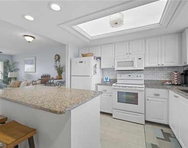 16881 Davis Road - Photo Thumbnail 3