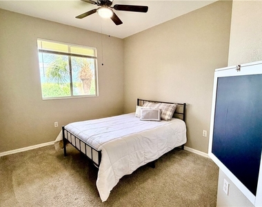 6481 Aragon Way - Photo Thumbnail 18