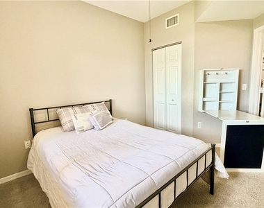 6481 Aragon Way - Photo Thumbnail 27