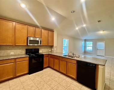 2303 Corry Crest Circle - Photo Thumbnail 11