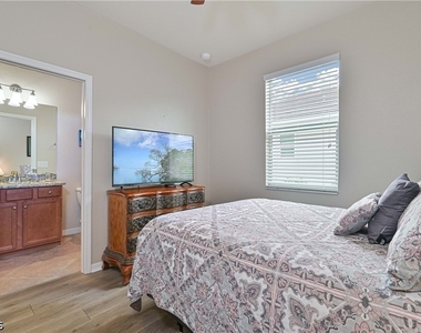 3153 Walnut Grove Lane - Photo Thumbnail 20