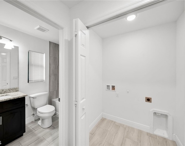 318 Sw 7th Terrace - Photo Thumbnail 12