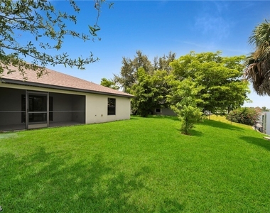 318 Sw 7th Terrace - Photo Thumbnail 25