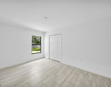 318 Sw 7th Terrace - Photo Thumbnail 15