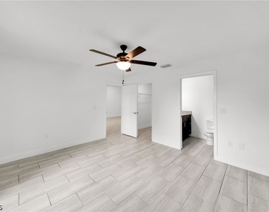 318 Sw 7th Terrace - Photo Thumbnail 17