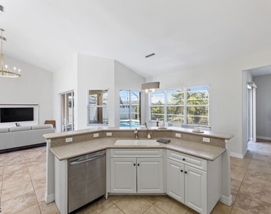 2111 Sw 51st Street - Photo Thumbnail 4