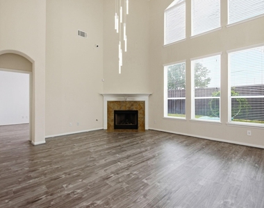 5002 Rollingstone Road - Photo Thumbnail 13