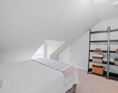 989 Union - Photo Thumbnail 37