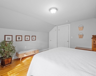989 Union - Photo Thumbnail 35