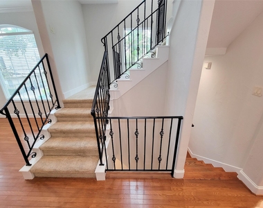 2418 Ralph Street - Photo Thumbnail 24
