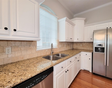 2418 Ralph Street - Photo Thumbnail 14