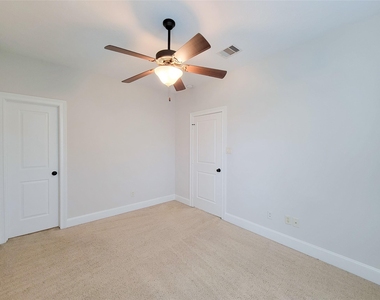 2418 Ralph Street - Photo Thumbnail 33