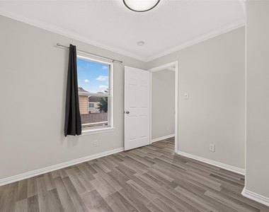12502 Venus Park Lane - Photo Thumbnail 17