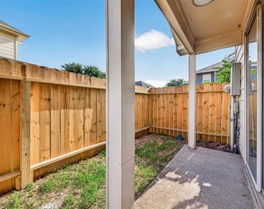 12502 Venus Park Lane - Photo Thumbnail 24